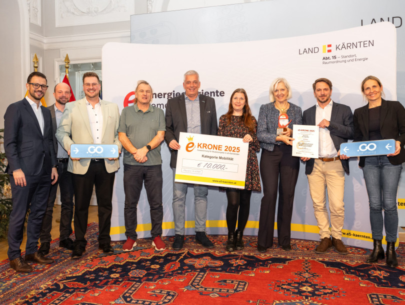 e5 Krone Verleihung Mobilitätsgruppe (c) Sandra Matanovic Büro LR Sebastian Schuschnig Land Kärnten e5 Krone Verleihung Mobilitätsgruppe (c) Sandra Matanovic Büro LR Sebastian Schuschnig Land Kärnten